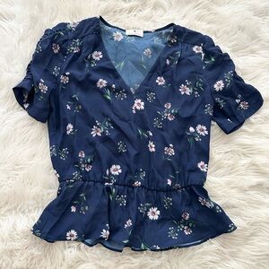 Socialite Peplum Floral Navy Top Small